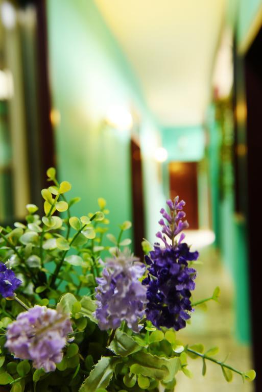 Happy Station Hostel 敦煌市 エクステリア 写真